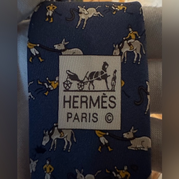 Hermes . Blue Tie with Donkey and Jockey Print. Made it France. 100% silk. - Picture 9 of 11